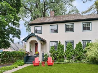 223 E Scranton Ave, Lake Bluff, IL