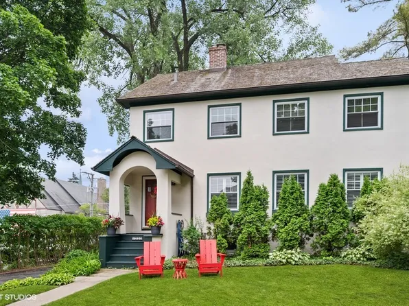 223 E Scranton Ave, Lake Bluff, IL 60044