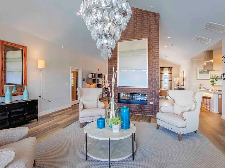 The Met Apartment Homes — Photo 12