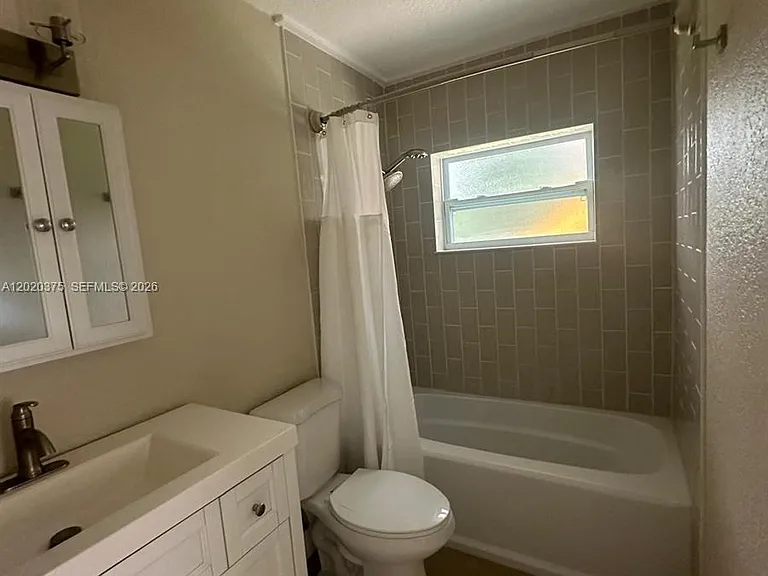 4979 SW 4th St — Photo 32