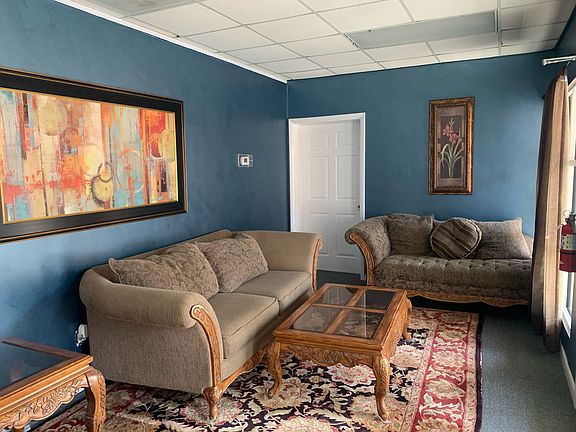 Entrance shared Lobby area