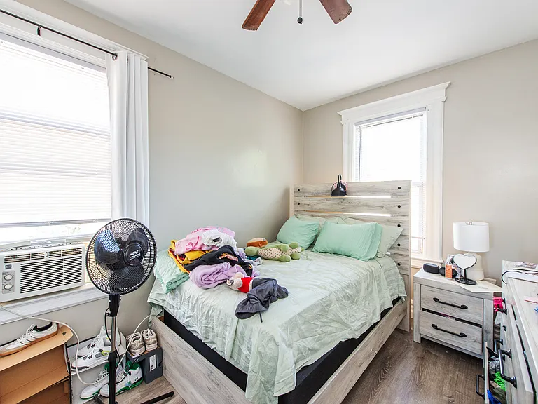 40 Olive St #1 — Photo 13