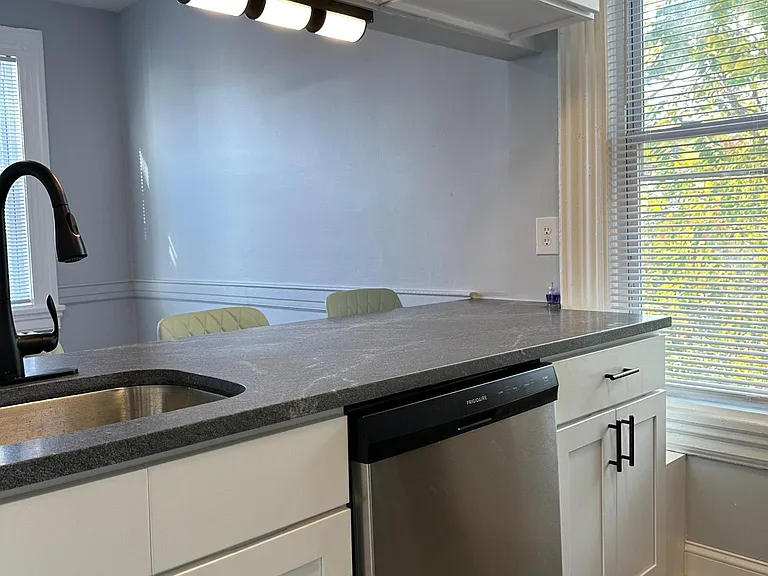 403 Oak St #3 — Photo 23