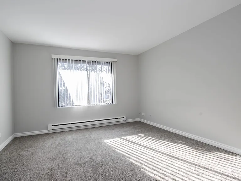 State Street Apartment — Photo 10