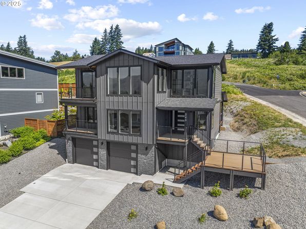 243 NE Hemmingway Dr