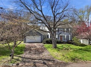 8941 Colchester Ridge Rd, Knoxville, TN 37922