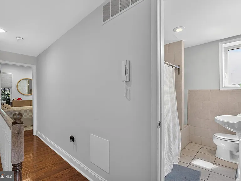 1202 Gerritt St — Photo 14