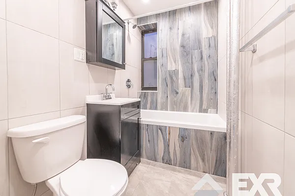 Rented by EXR | media 11