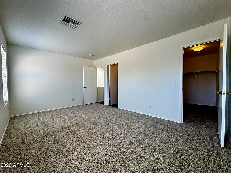 15826 W Watson Ln — Photo 8