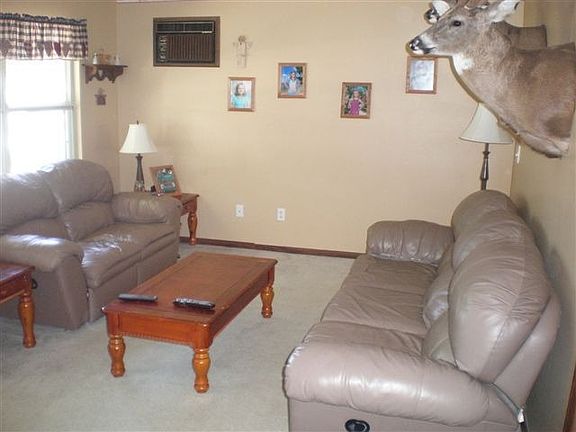 4th image of 231 Beechwood St