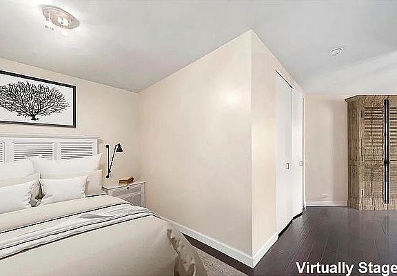 4th image of 350 W 50th St APT 4MM