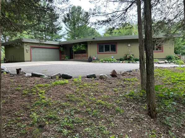 16409 Crosstown Blvd NW, Andover, MN 55304