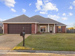530 Planters Dr, Pearl, MS 39208