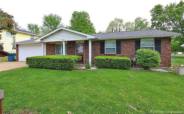1st image of 222 E Hillside Dr
