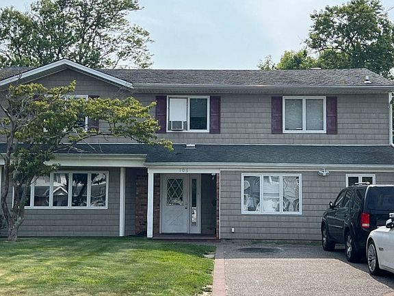 3rd image of 106 Cedar Point Dr