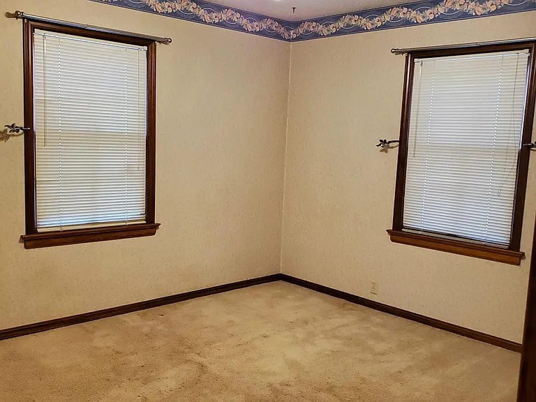 412 N Magnolia St — Photo 10
