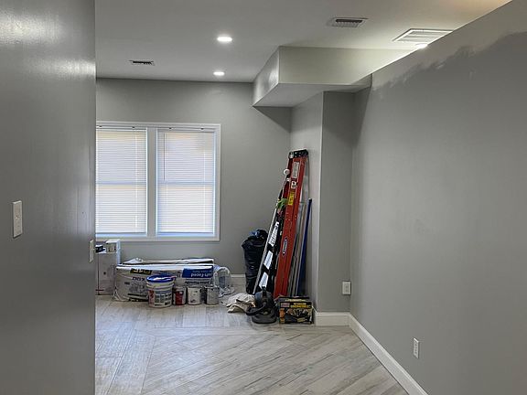5th image of 338 Park Ave #2
