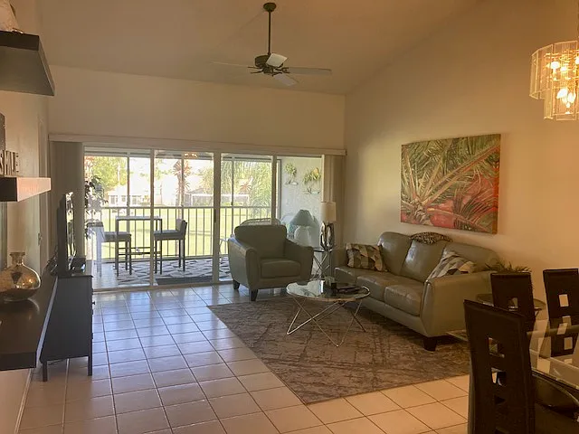 2 bed, 1349 sqft, $1,995 — Photo 2