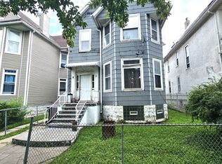 319 N Lotus Ave, Chicago, IL 60644