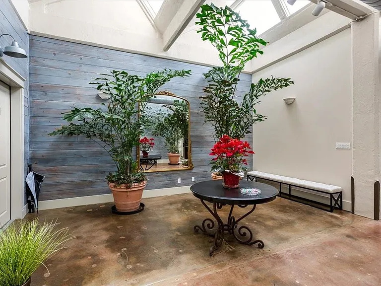 2504 Church St #2 — Photo 11