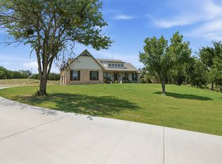 104 Grant Alan Ct, Weatherford, TX 76085