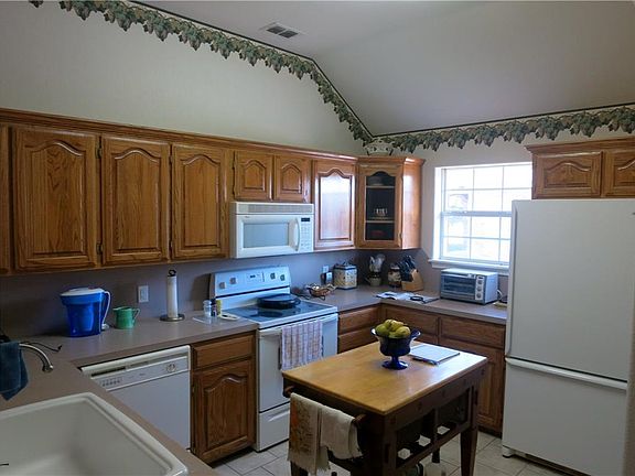 4th image of 4313 Garden Grove Ln