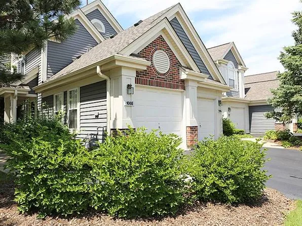 1088 Talbots Ln, Elk Grove Village, IL 60007