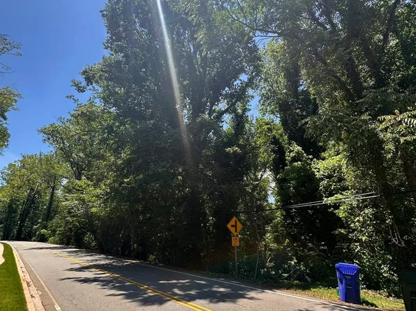 Chick Springs Rd, Greenville, SC 29609