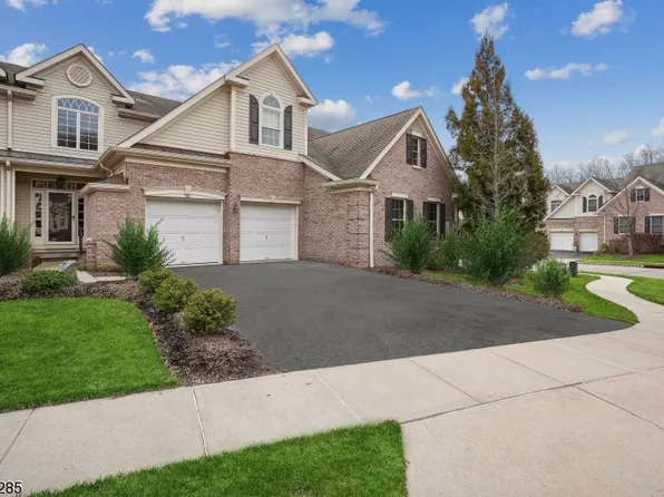 502 Spring Hollow Dr, Hanover Twp., NJ 07927