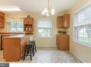 15 Sheffield Dr, Willingboro, NJ 08046