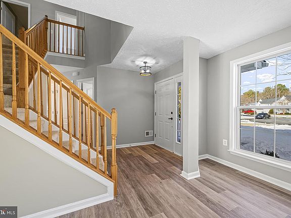 4th image of 48317 Keel Dr