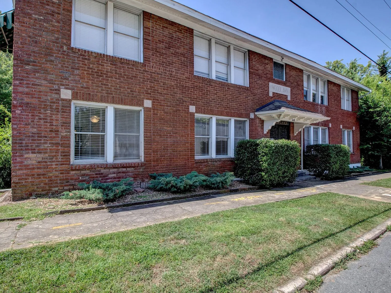 4507 Woodlawn — Photo 1