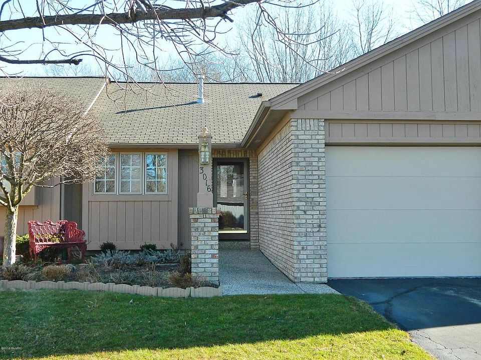 1st image of 3016 Kay Dr SE