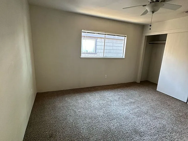 3 Klondike — Photo 17
