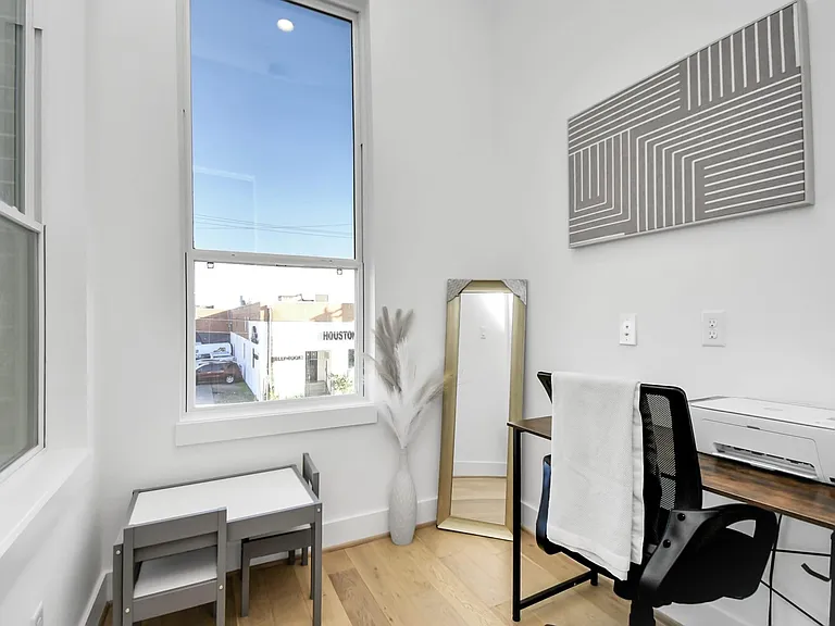 1104 Palmer St — Photo 23