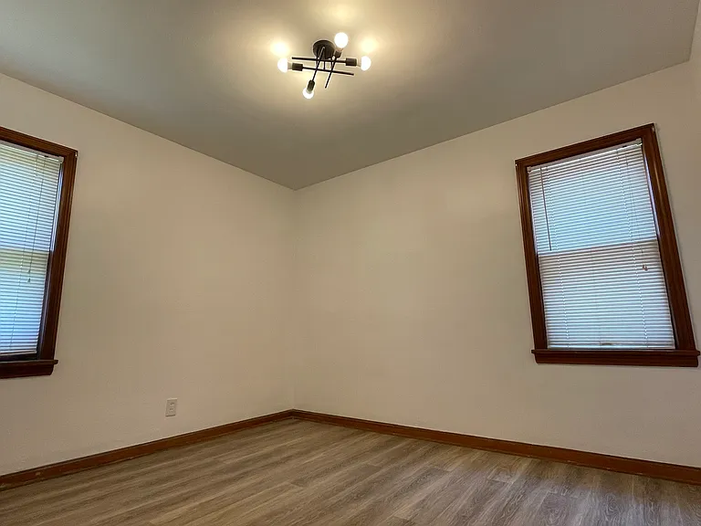 6124 Traymore Ave — Photo 13