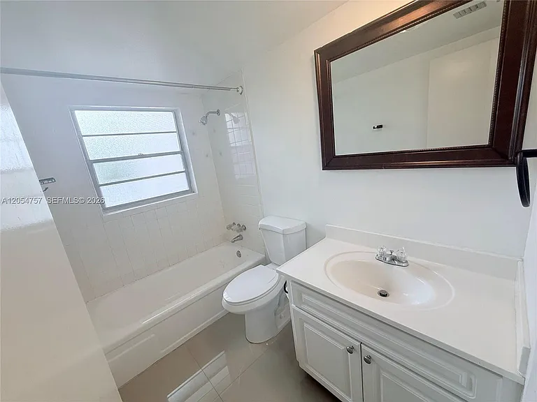 7755 SW 86th St #C-303 — Photo 5