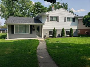 33607 Tawas Trl, Westland, MI 48185