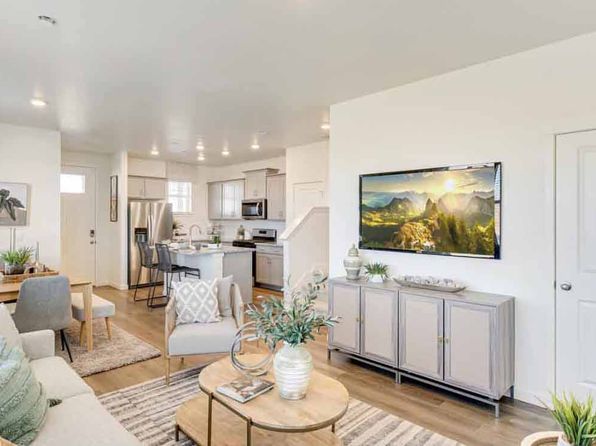 4709 Combine Ln, Johnstown, CO 80534