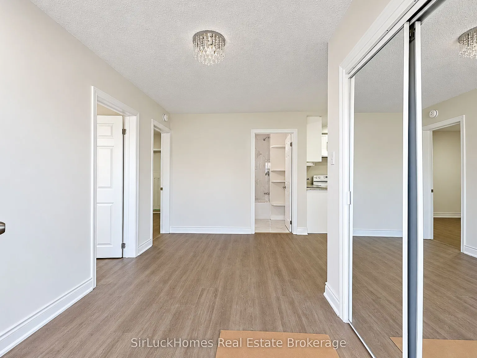 1241 Main St E — Photo 2