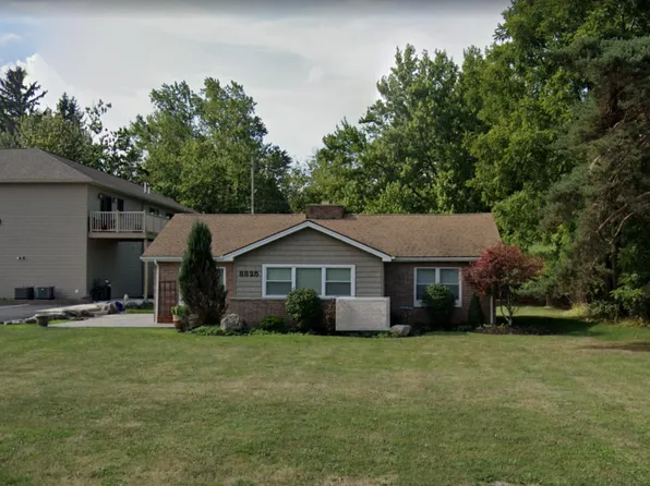 8825 Sheridan Dr, Williamsville, NY 14221