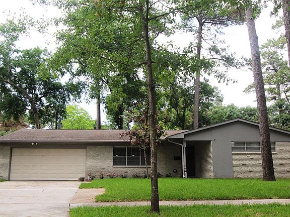 2nd image of 10034 Cedardale Dr