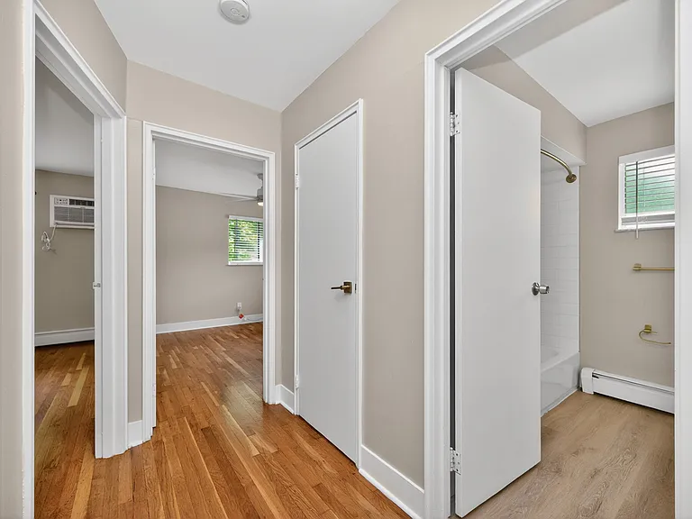 2x1 Full Renovation Hallway 2x1 Full Renovation Hallway