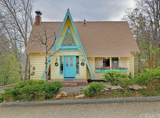 27509 Matterhorn Dr, Lake Arrowhead, CA 92352