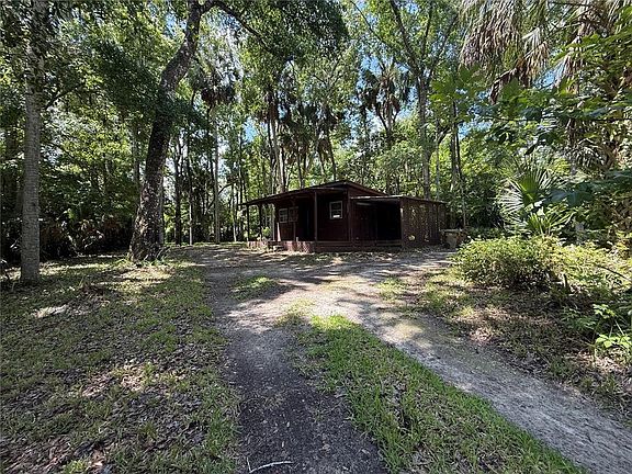 2nd image of 23946 Indigo Rd