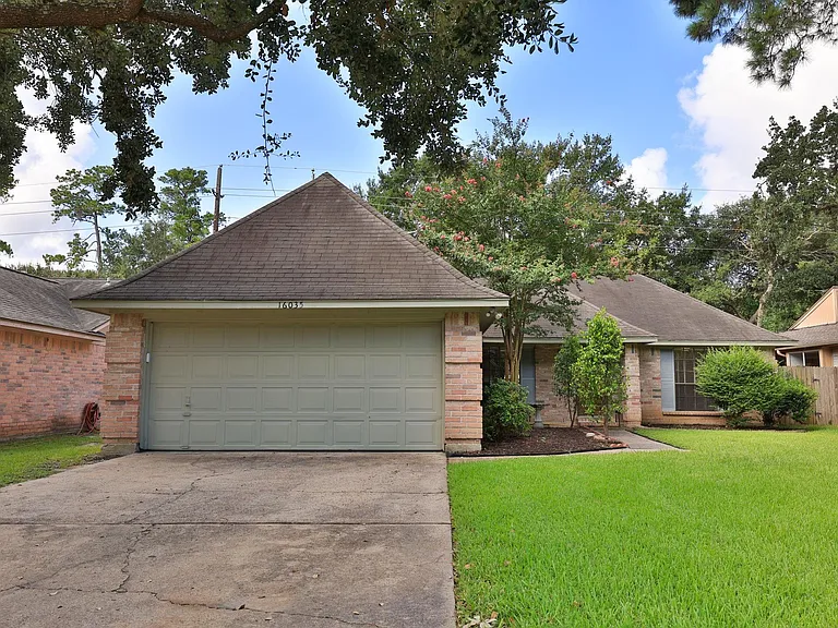 16035 Hollow Rock Dr — Photo 4