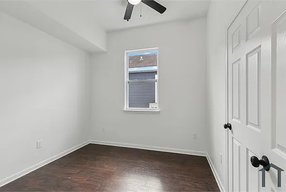1504 Touro St — Photo 10