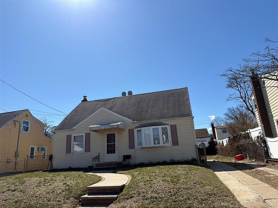 1st image of 1933 Franklin Rd