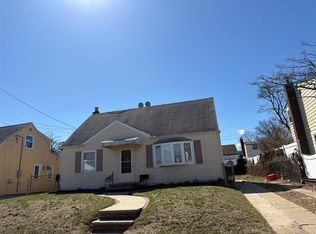 1933 Franklin Rd, Valley Stream, NY 11580