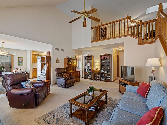 5th image of 8965 Jeanie Ln